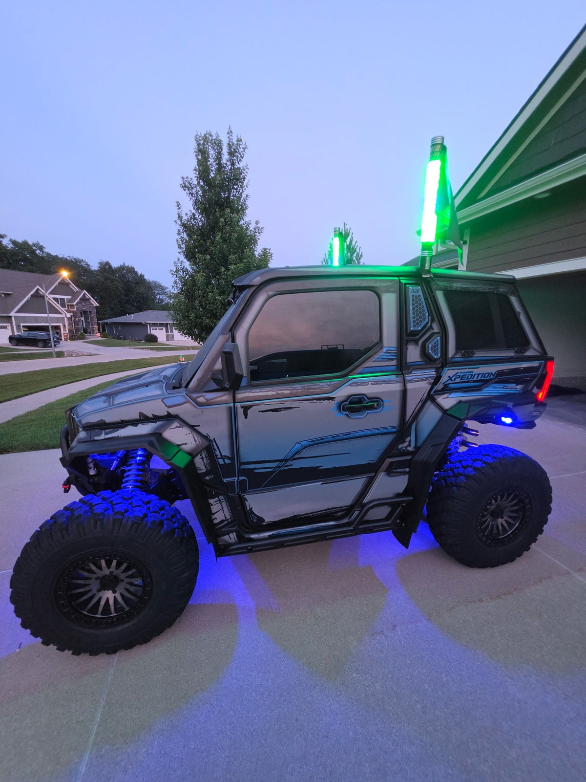 Polaris Xpedition Heavy-Duty LED Whip Mounts | Marshin Whips