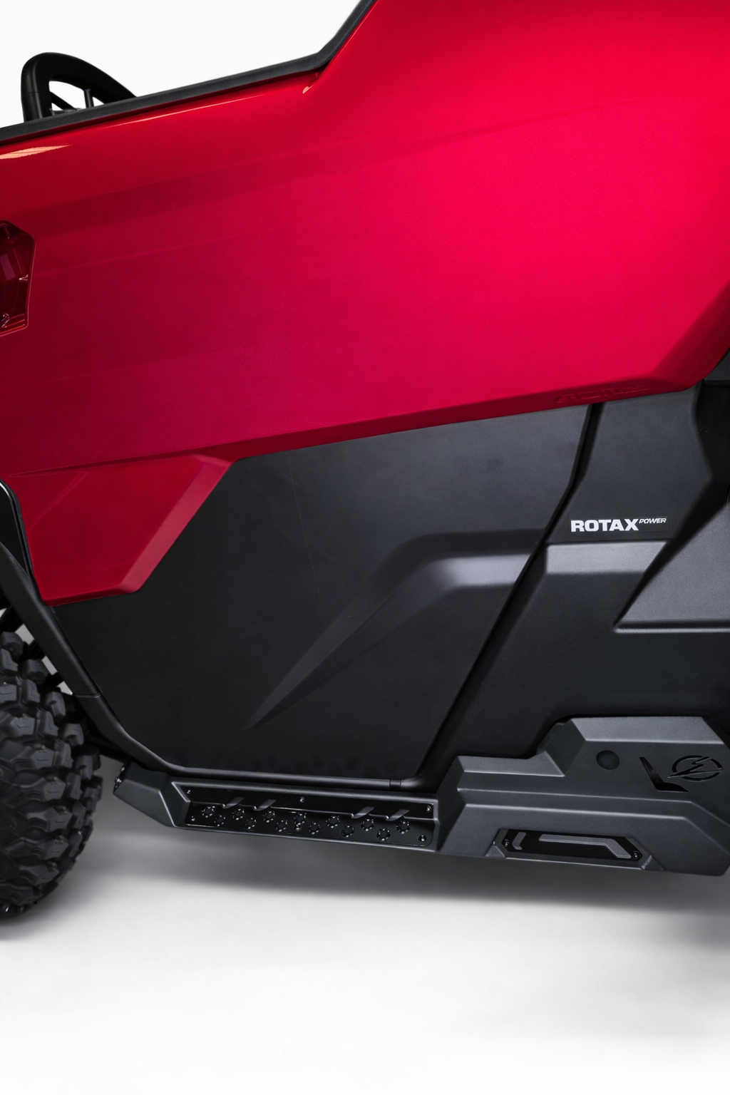 Satin black aluminum accent plate detail on Can-Am Defender 2-seat Volt Rock Steps