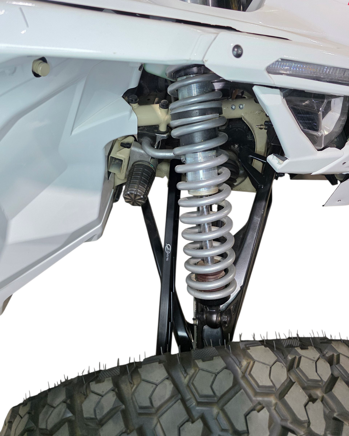 Rod end connection detail on Can-Am X3 billet tie rod