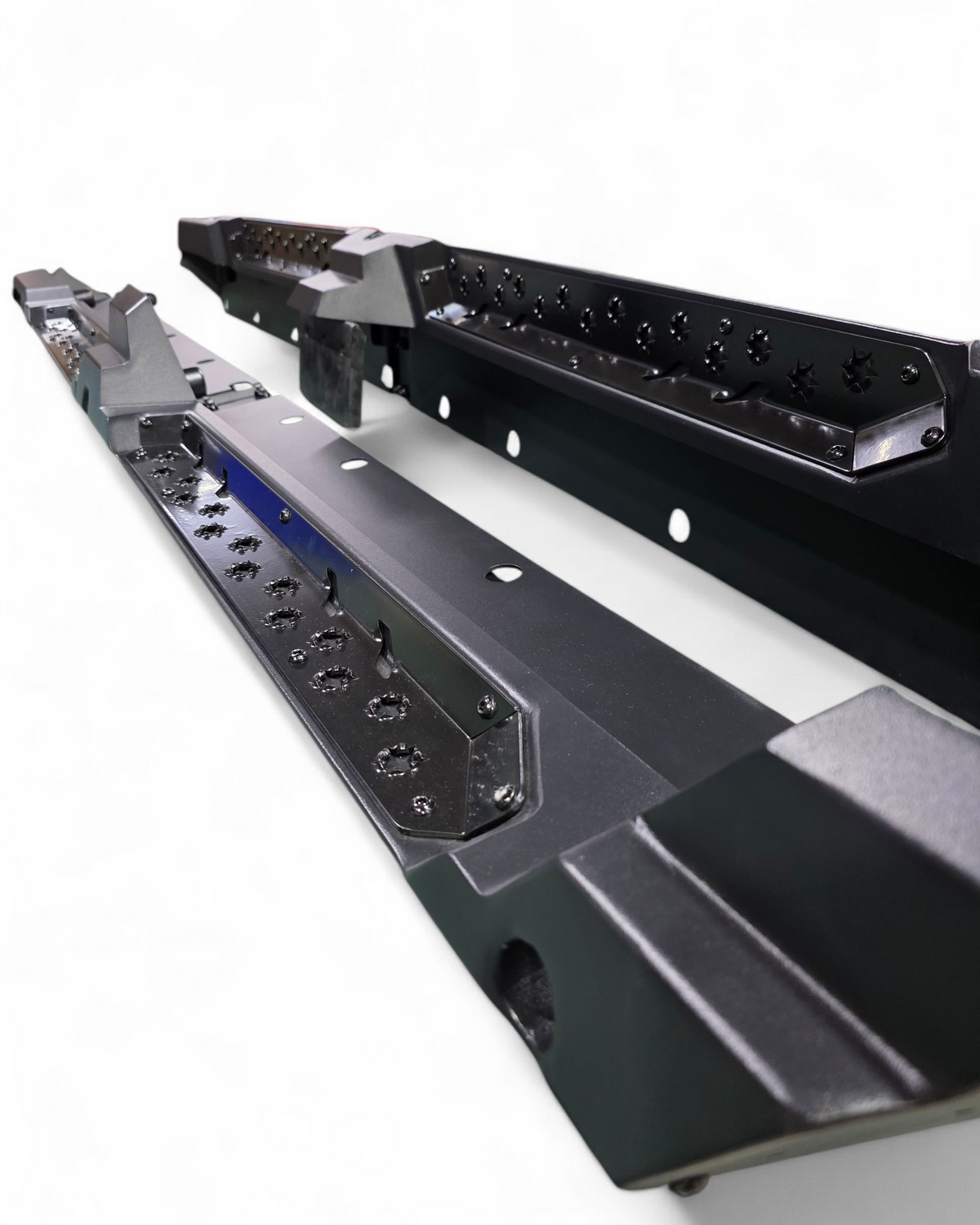 Steel rock guard and step junction on Polaris Ranger XD 1500 side steps