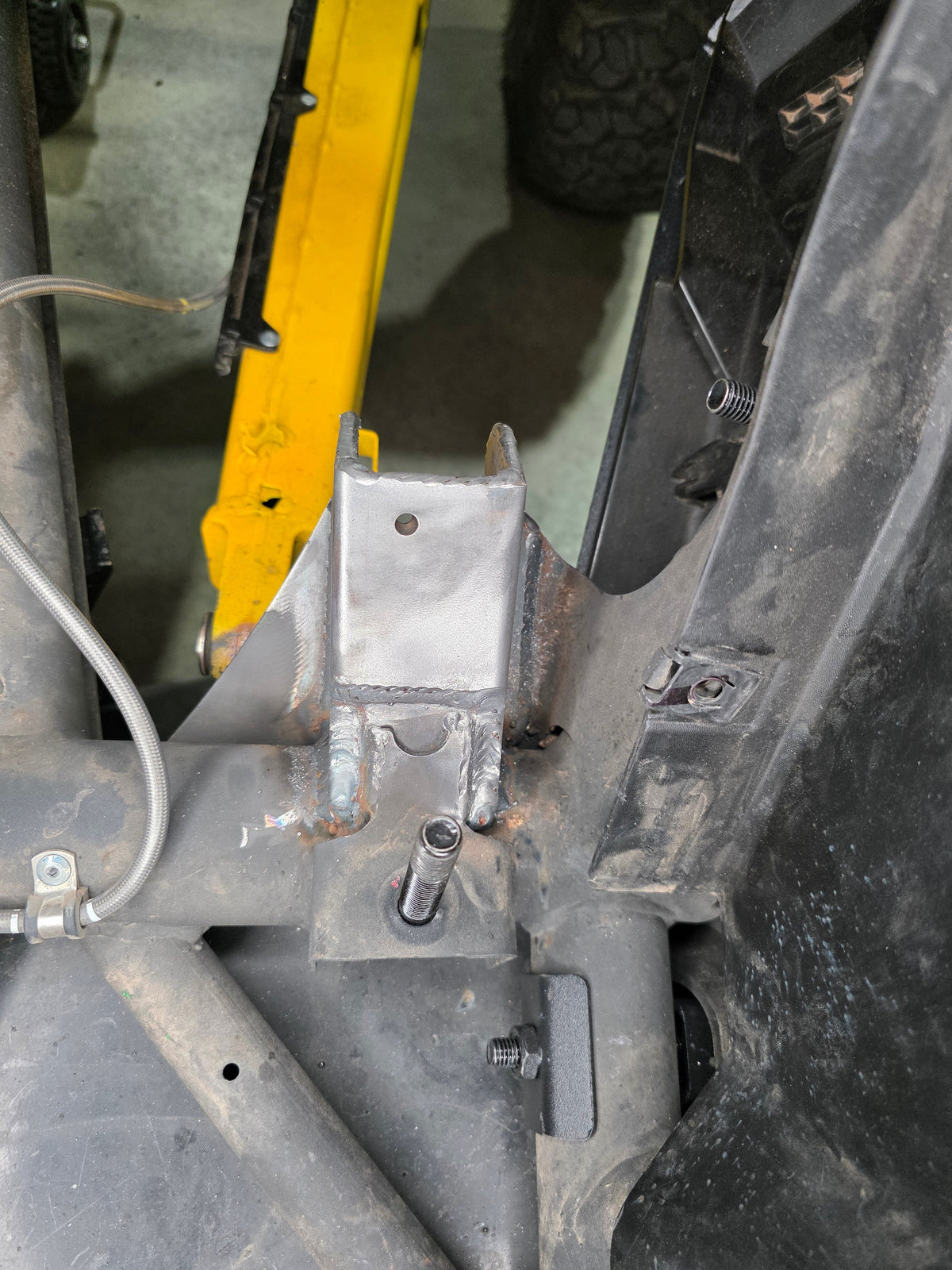2024+ Can-Am Maverick R Trailing Arm Pivot Gusset