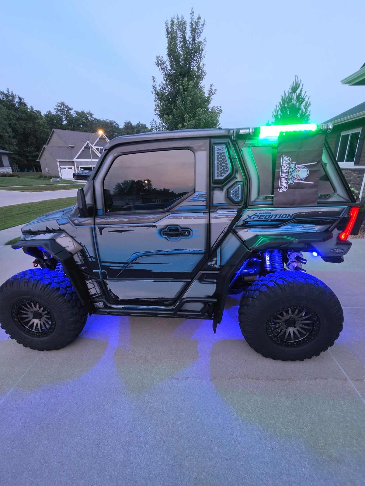 Polaris Xpedition Heavy-Duty LED Whip Mounts | Marshin Whips