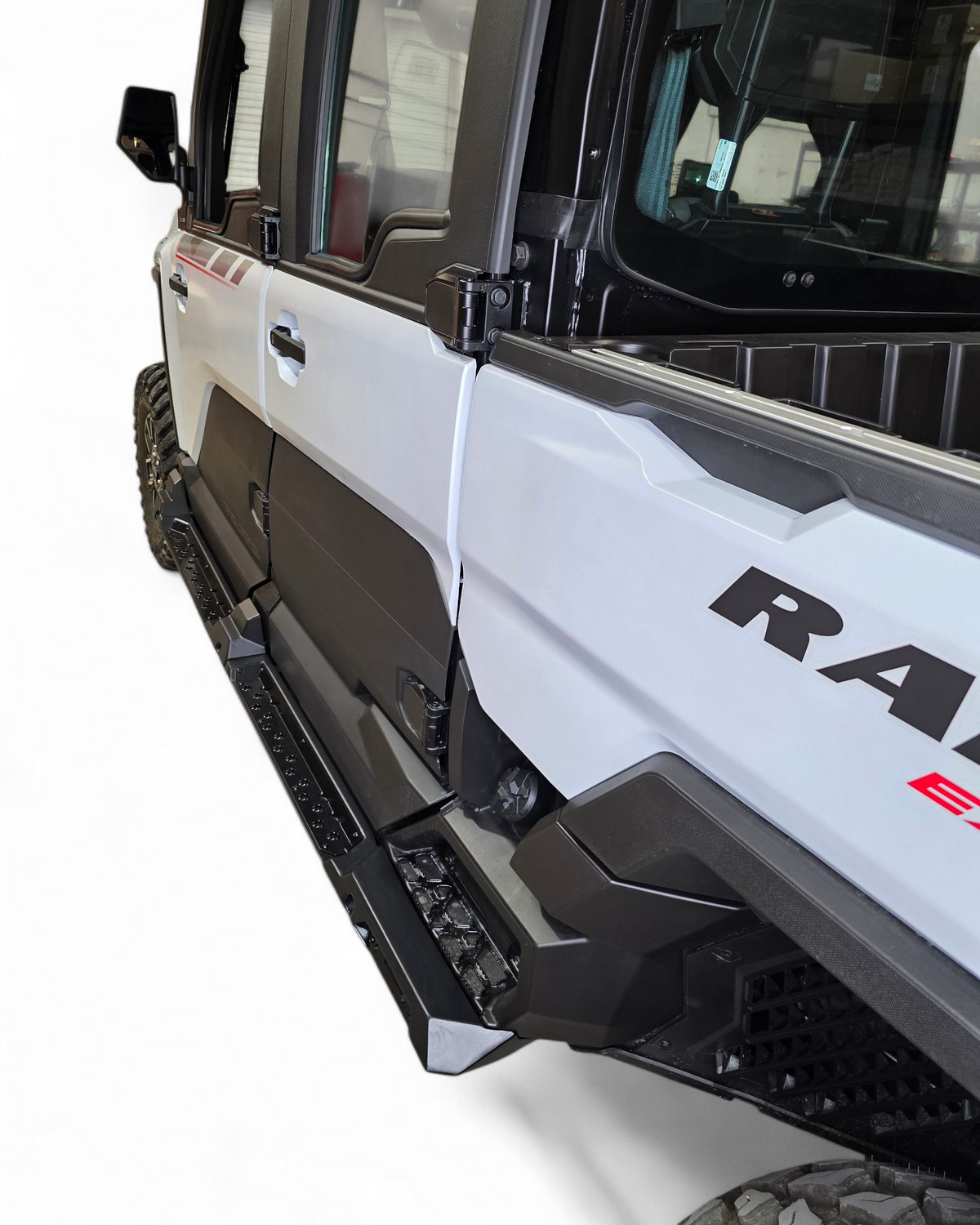 Step insert grip texture on Polaris Ranger XD 1500 side step