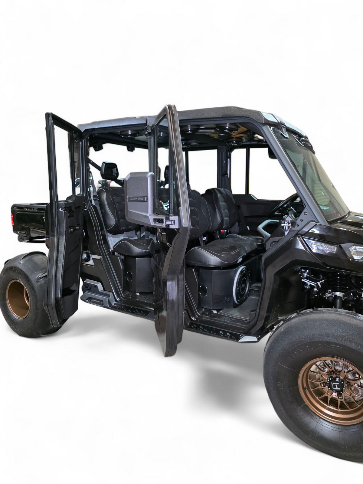2-piece design detail on Can-Am Defender 4-seat Volt Rock Steps