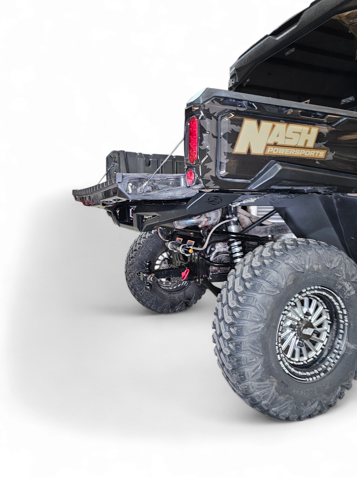 Slim tight fitment of Volt Rear Bumper following the body lines of the Can-Am Defender