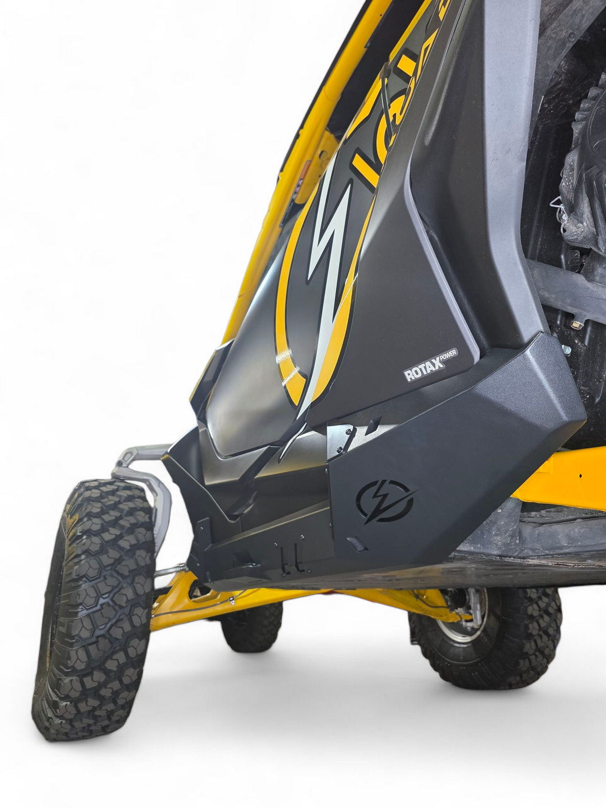 Satin black aluminum accent plate detail on Can-Am Maverick R 2-seat Volt Rocker Steps