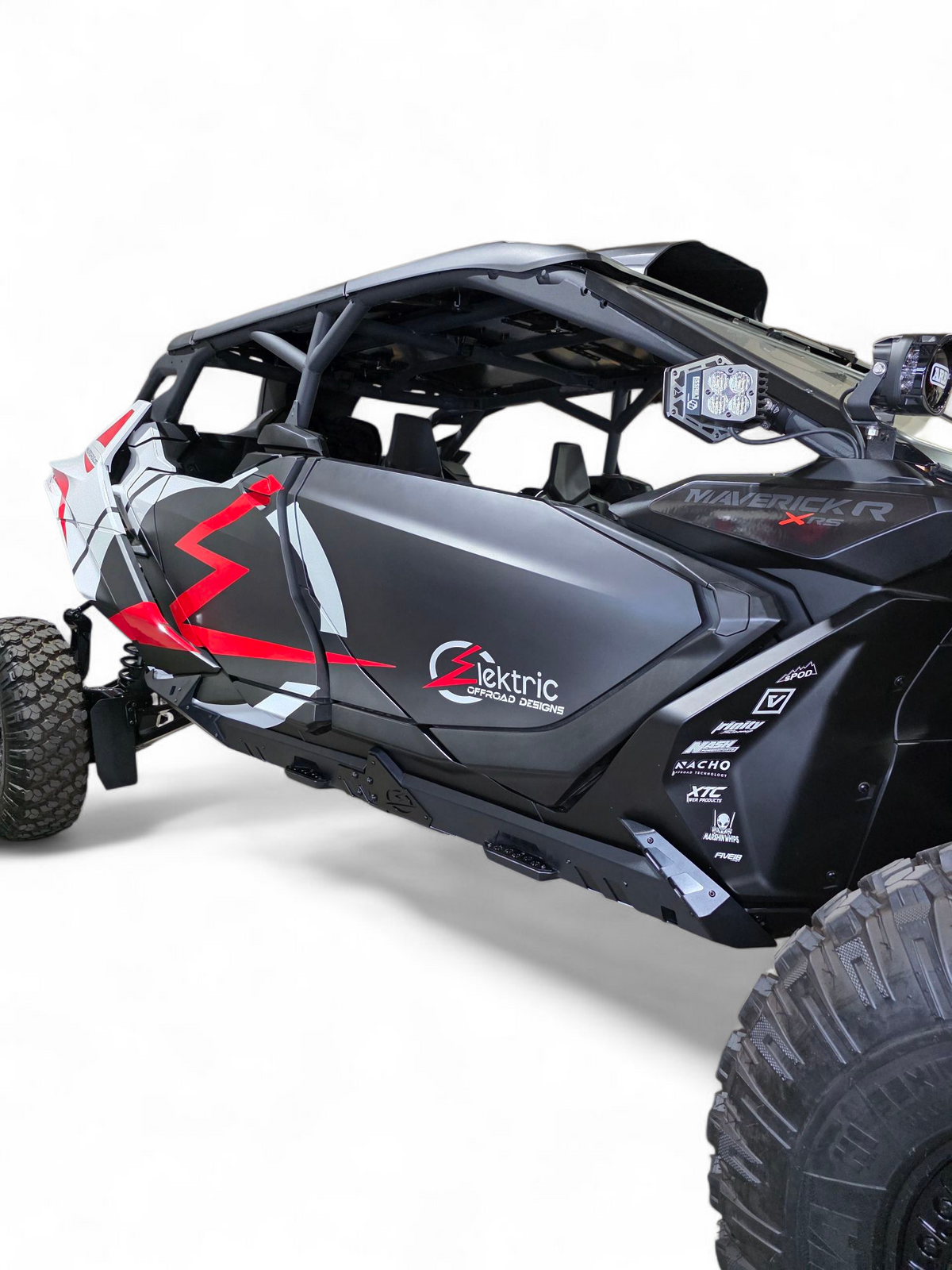 Satin black aluminum accent plate detail on Can-Am Maverick R Volt Rocker Steps