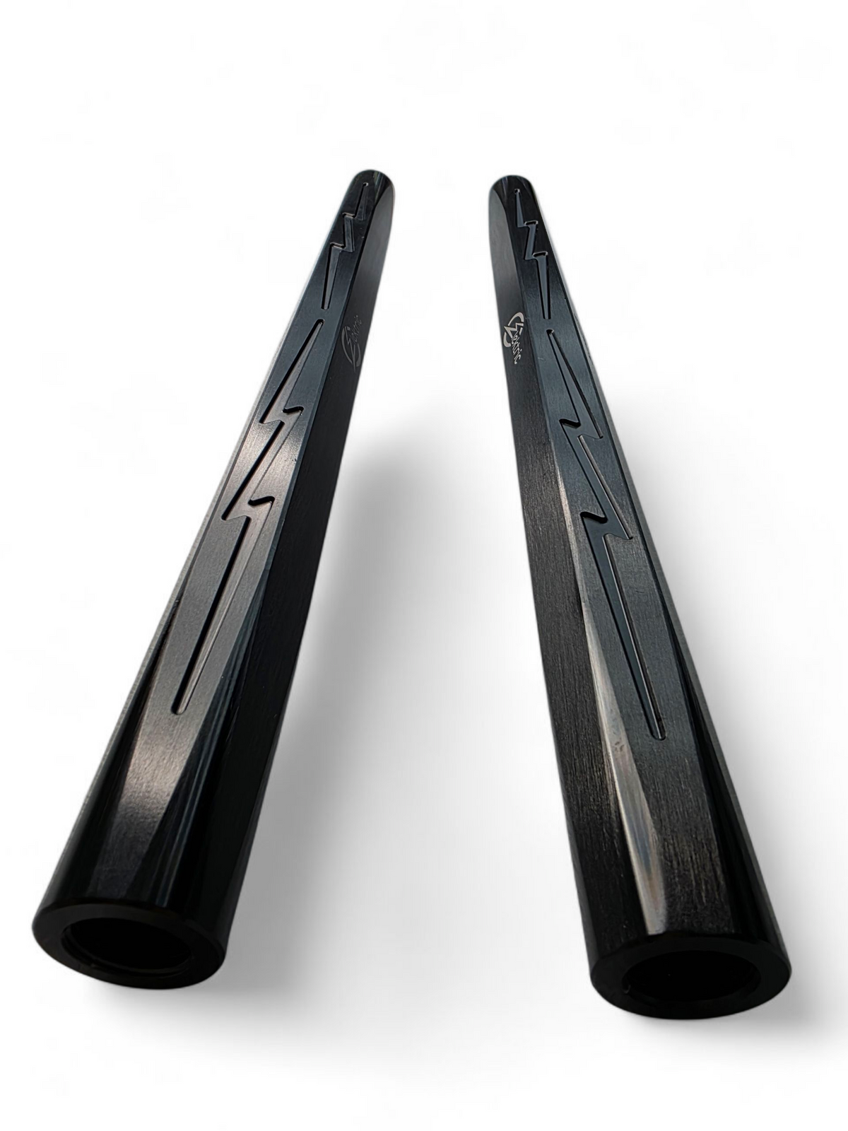 Threaded adjustment detail on Can-Am Maverick R anodized black billet tie rod
