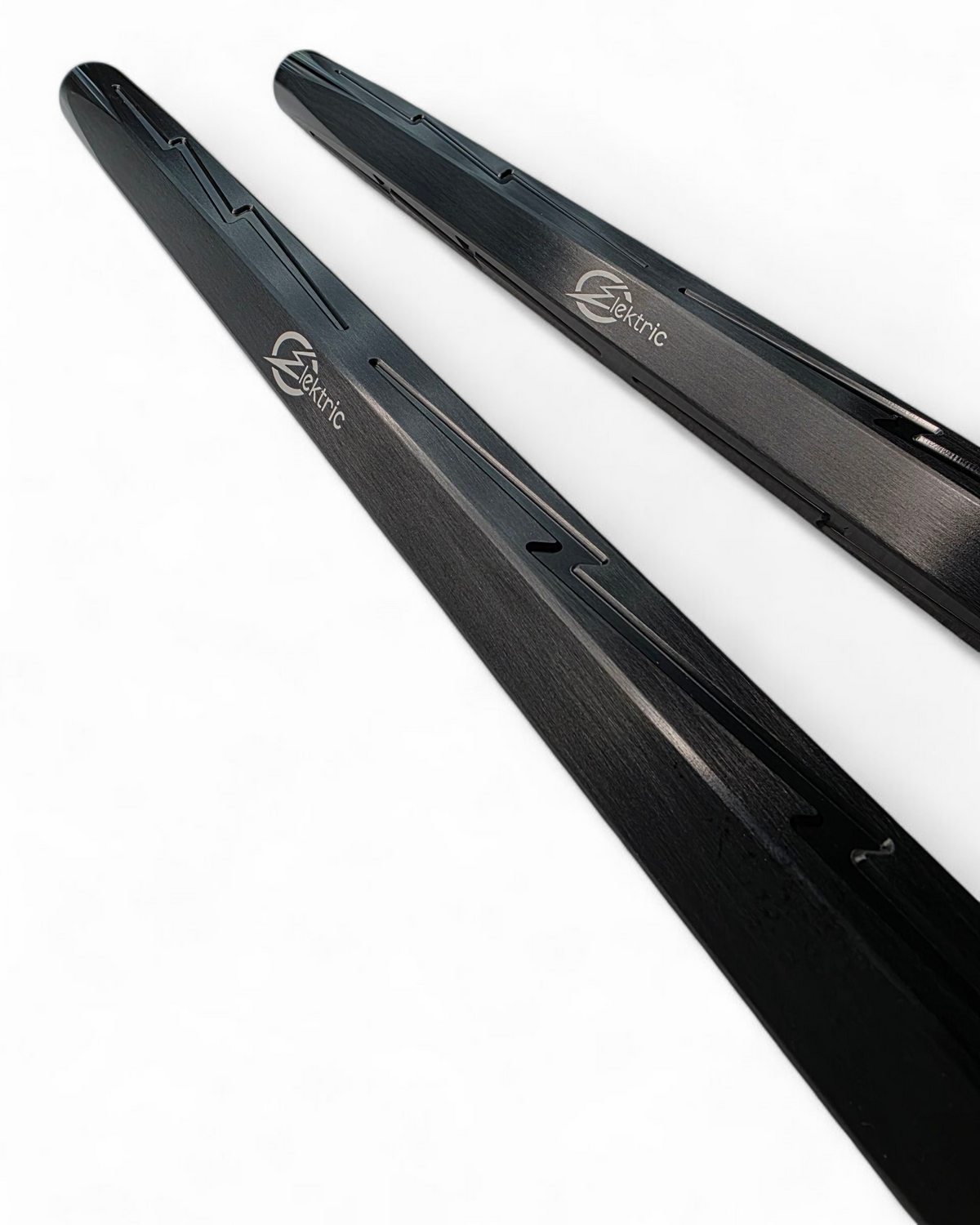 Machined thread detail on Can-Am X3 billet tie rod