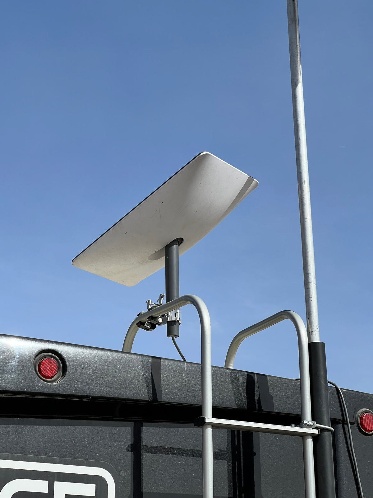 Starlink Universal Mount